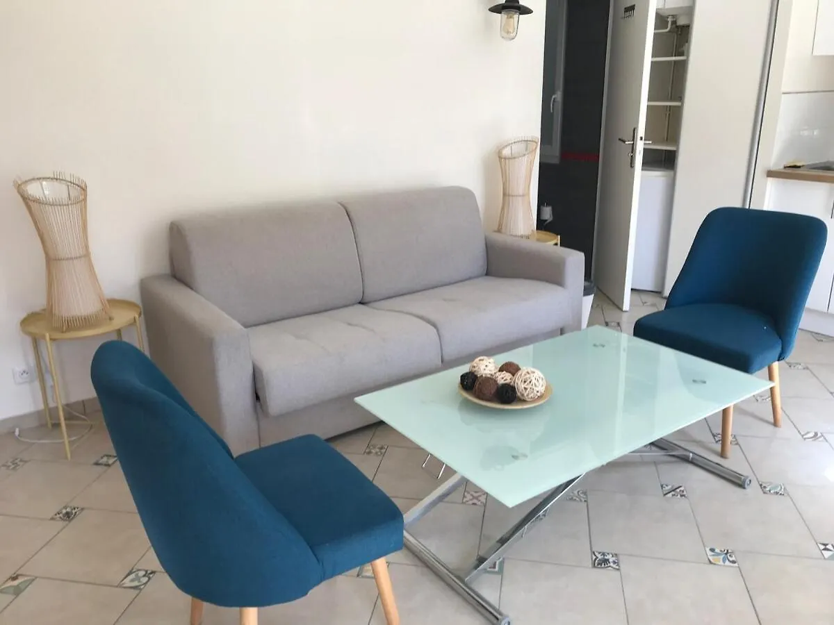 Cosy, Tour Eiffel - Champs De Mars Apartment Paris
